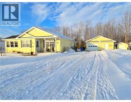 675 Gosnell, bathurst, New Brunswick