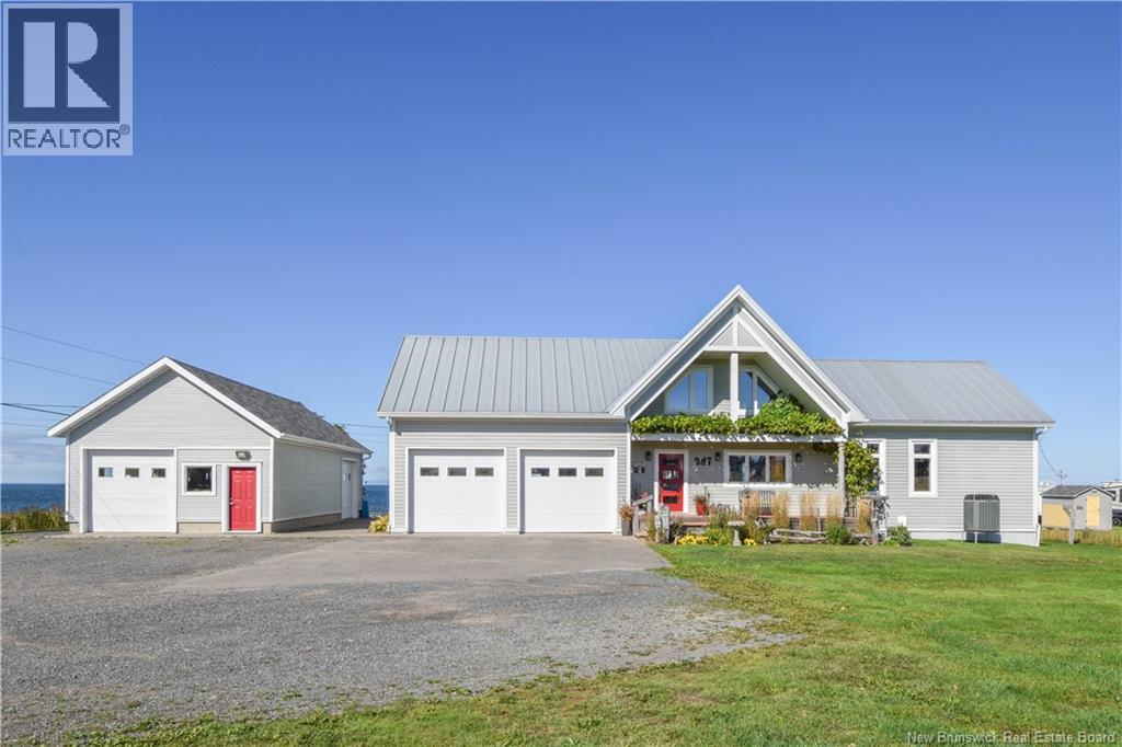 287 rue de l'ile Street, caraquet, New Brunswick