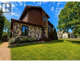 1075 Sycamore, bathurst, New Brunswick