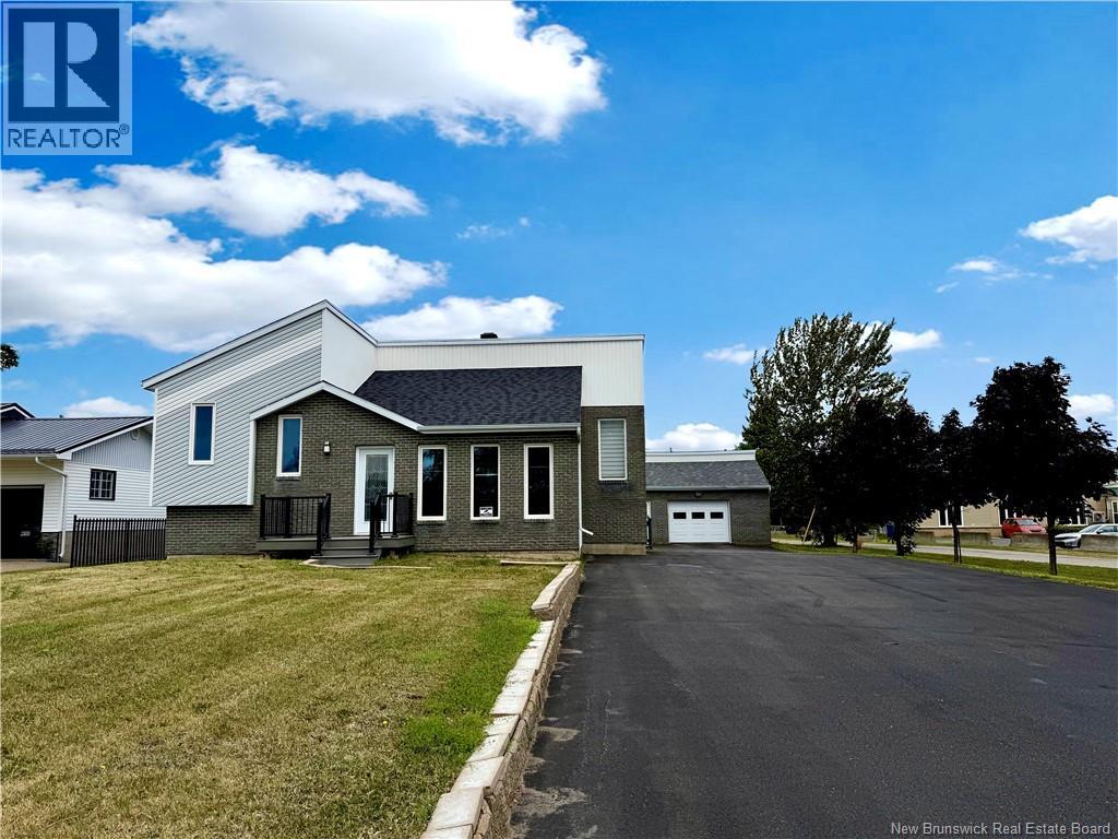 30 Florient, petit-rocher, New Brunswick
